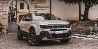 Audi e-Hybrid Otomobiller
